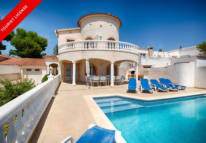 Villa i Empuriabrava, Gerona, Empuriabrava - € 749.000 | Ref: W-030FVG - foto 1